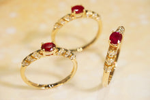 Load image into Gallery viewer, LUOWEND 18K Yellow Gold Real Natural Diamond&amp;Ruby Ring for Women
