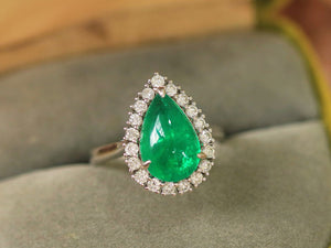 LUOWEND 18K White Gold Natural Emerald Ring for Women