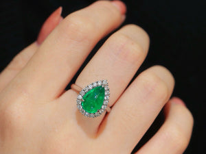 LUOWEND 18K White Gold Natural Emerald Ring for Women