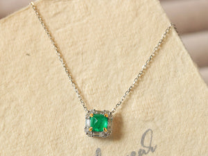 LUOWEND 18K White Gold Natural Emerald Necklace for Women