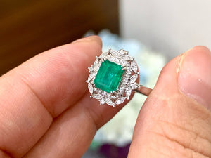 LUOWEND 18K White Gold Natural Emerald Ring for Women