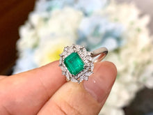 Load image into Gallery viewer, LUOWEND 18K White Gold Natural Emerald Ring for Women
