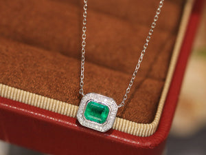 LUOWEND 18K White Gold Natural Emerald Necklace for Women