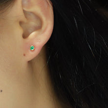 Load image into Gallery viewer, LUOWEND 18K Yellow Gold Fine Jewelry Natural Emerald Earrings for Women
