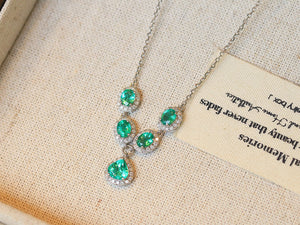LUOWEND 18K White Gold Natural Emerald Necklace for Women