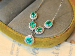 LUOWEND 18K White Gold Natural Emerald Necklace for Women