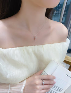 LUOWEND 18K White Gold Natural Diamond Pendant Necklace for Women