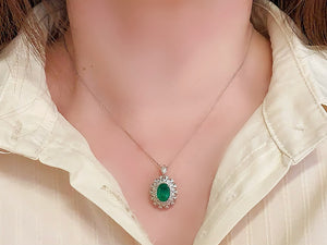 LUOWEND 18K White Gold Natural Emerald Ring for Women