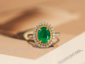 LUOWEND 18K White Gold Natural Emerald Ring for Women
