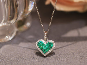 LUOWEND 18K White Gold Natural Emerald Necklace for Women