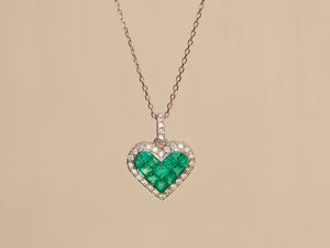 LUOWEND 18K White Gold Natural Emerald Necklace for Women