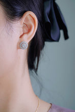 Load image into Gallery viewer, LUOWEND 18K White Gold Real Natural Diamond Stud Earrings for Women
