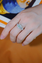 Load image into Gallery viewer, LUOWEND 18K White Gold Natural Green Diamond Ring for Women
