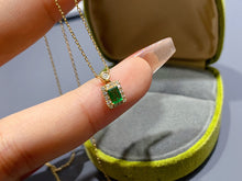 Load image into Gallery viewer, LUOWEND 18K Yellow Gold Real Natural Emerald Necklace for Women
