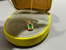 Load image into Gallery viewer, LUOWEND 18K Yellow Gold Real Natural Emerald Necklace for Women
