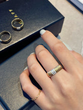 Load image into Gallery viewer, LUOWEND 18K Yellow Gold Real Natural Diamond Ring for Women
