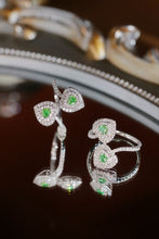 Load image into Gallery viewer, LUOWEND 18K White Gold Natural Green Diamond Ring for Women
