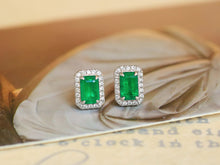 Load image into Gallery viewer, LUOWEND 18K White Gold Natural Emerald Earrings for Women
