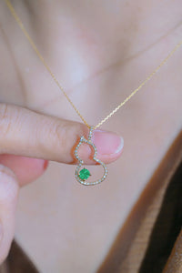 LUOWEND 18K Yellow Gold Real Natural Emerald and Diamond Necklace for Women