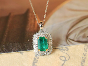 LUOWEND 18K White Gold Natural Emerald Necklace for Women