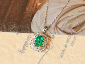 LUOWEND 18K White Gold Natural Emerald Necklace for Women