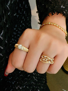 LUOWEND 18K Yellow Gold Natural Diamond Ring for Women