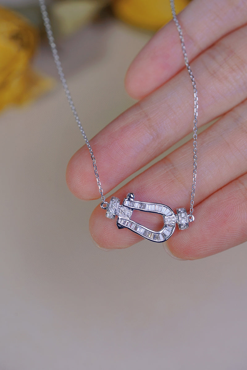 LUOWEND 18K White or Yellow Gold Real Natural Diamond Pendant Necklace for Women