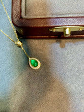 Load image into Gallery viewer, LUOWEND 18K Yellow Gold Natural Emerald Necklace for Women
