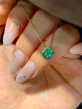 Load image into Gallery viewer, LUOWEND 18K Yellow Gold Natural Emerald Necklace for Women
