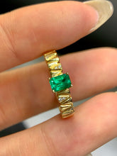 Load image into Gallery viewer, LUOWEND 18K Yellow Gold Natural Emerald Ring for Women
