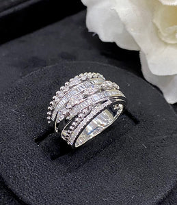 LUOWEND 18K White Gold Real Natural Diamond Ring for Women