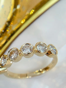 LUOWEND 18K Yellow Gold Natural Diamond Ring for Women