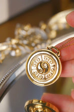 Load image into Gallery viewer, LUOWEND 18K Yellow Gold Necklace for Women
