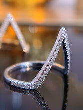 Load image into Gallery viewer, LUOWEND 18K White or Yellow Gold Natural Diamond Ring for Women
