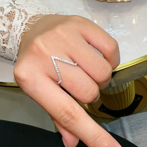 LUOWEND 18K White or Yellow Gold Natural Diamond Ring for Women