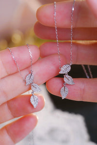 LUOWEND 18K White Gold Natural Diamond Pendant Necklace for Women