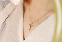 Load image into Gallery viewer, LUOWEND 18K Yellow Gold Real Natural Diamond and Emerald Necklace for Women
