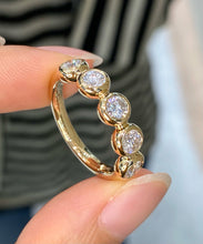 Load image into Gallery viewer, LUOWEND 18K Yellow Gold Fine Jewelry Real Natural Diamond Ring for Women
