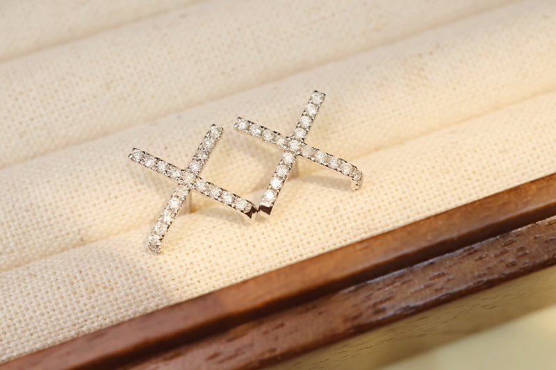 LUOWEND 18K White or Yellow Gold Real Natural Diamond Stud Earrings for Women